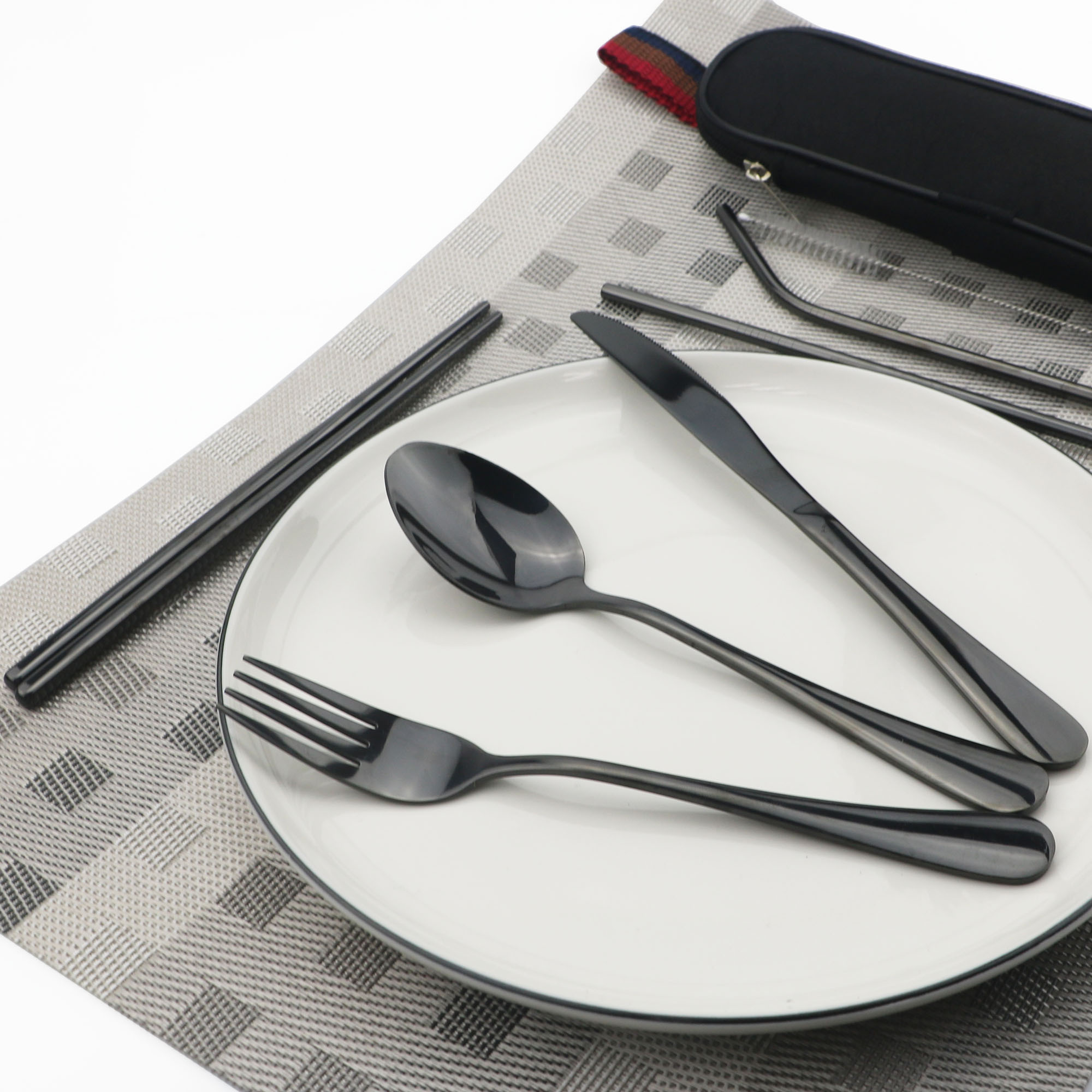 JANKNG zastawa stołowa ze stal – Camping Cooking And Cutlery Set recenzja i cena